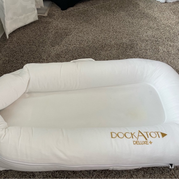 Dockatot Accessories Dockatot White Deluxe Dock Poshmark